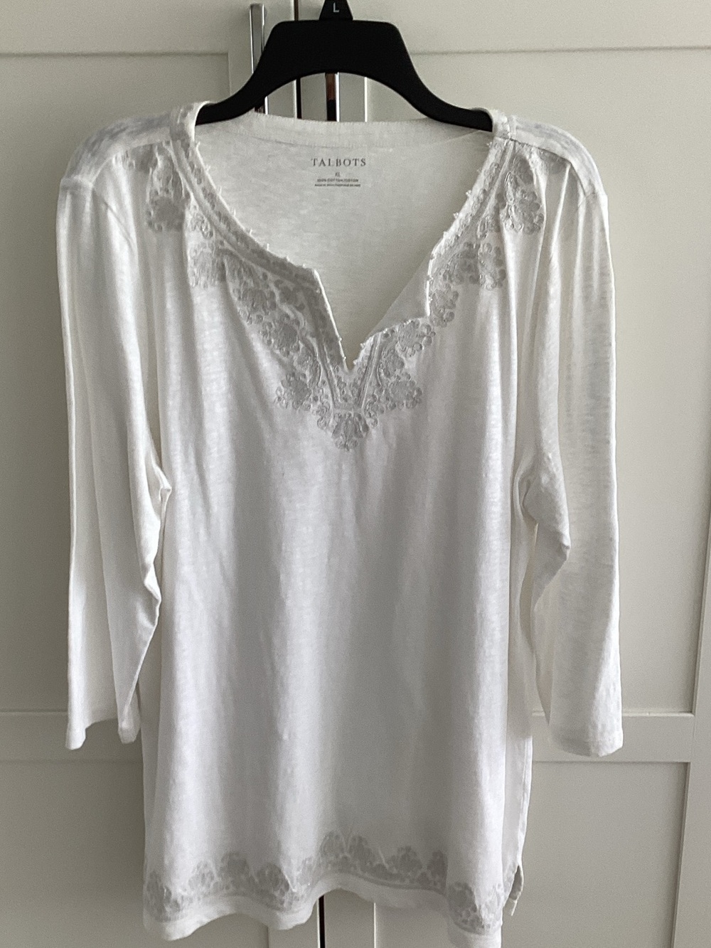 Talbots White Long Sleeve Embroidered V-Neck Tee